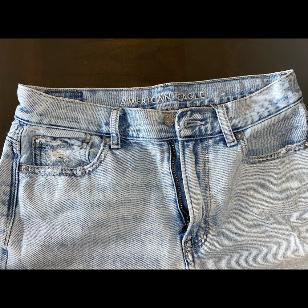 American Eagle mom jeans
